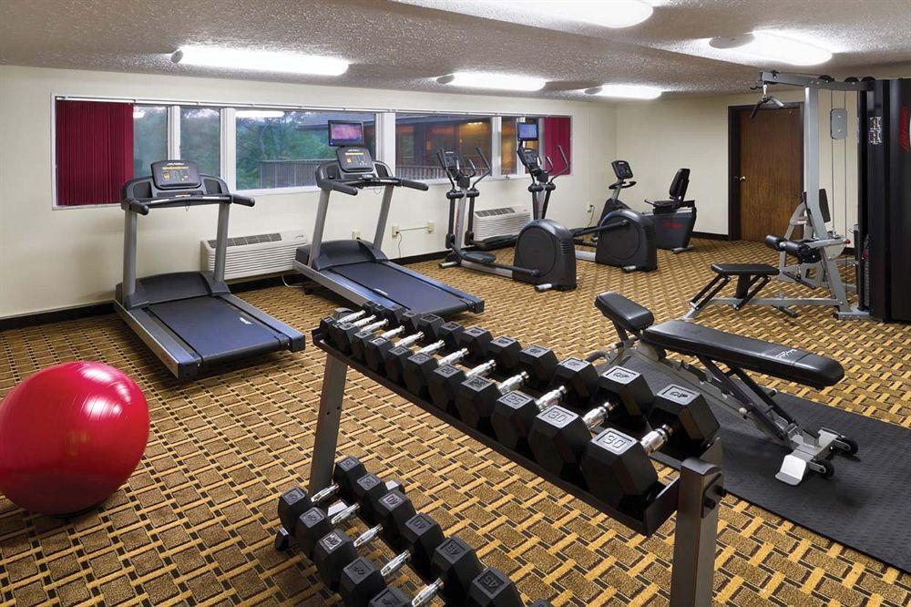 Burr Oak Lodge And Conference Center Glouster Esterno foto